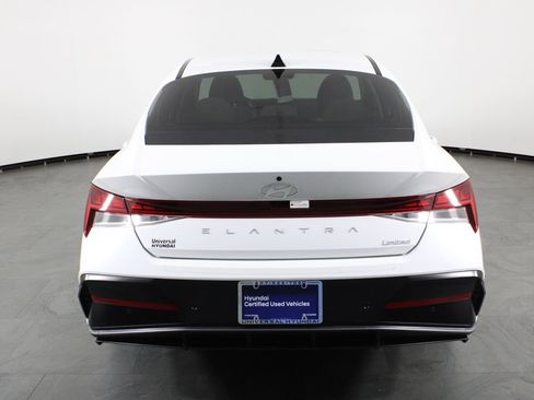 Certified 2024 Hyundai Elantra Limited FWD image 11