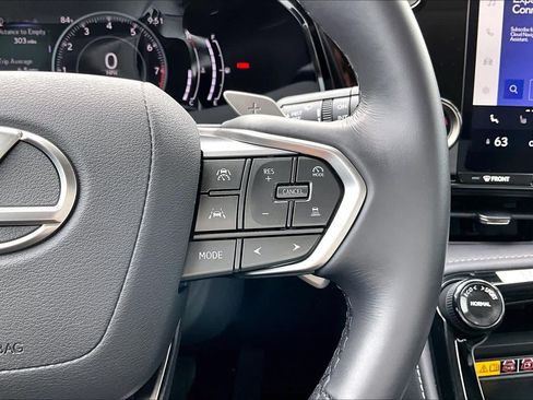 Used 2025 Lexus NX 250 FWD w/ Accessory Package (Z1) image 25