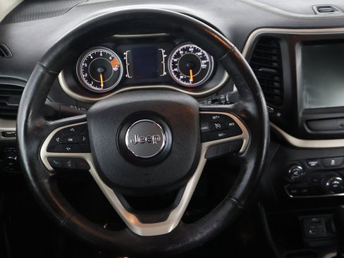 Used 2016 Jeep Cherokee Latitude w/ Cold Weather Group image 31