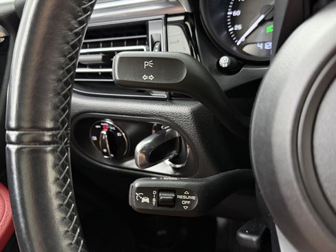 Certified 2023 Porsche Macan S AWD/4WD image 48