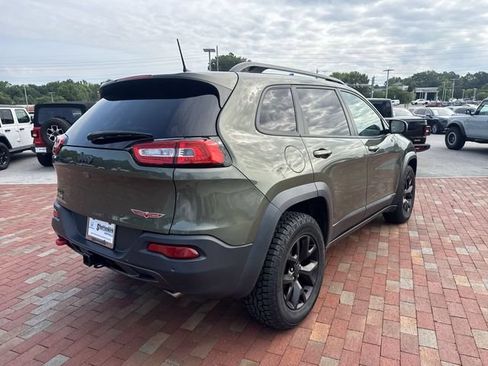 Used 2018 Jeep Cherokee Trailhawk w/ Quick Order Package 27L AWD/4WD image 36