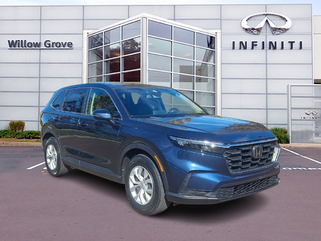 Used 2025 Honda CR-V LX image 1