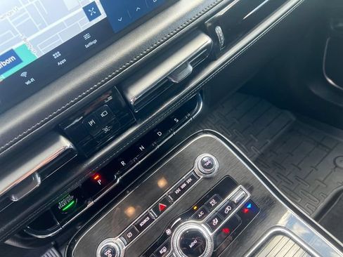 Certified 2023 Lincoln Nautilus AWD w/ Premium Package image 27