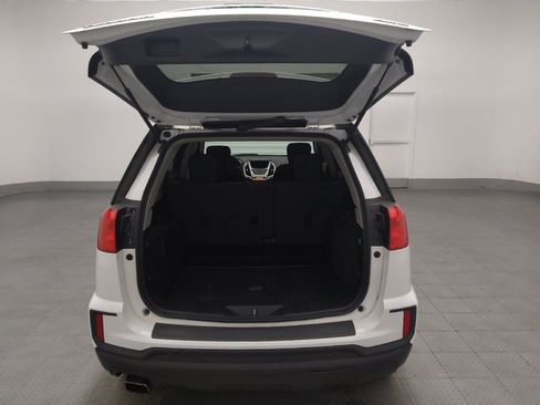 Used 2017 GMC Terrain SLE AWD/4WD image 29