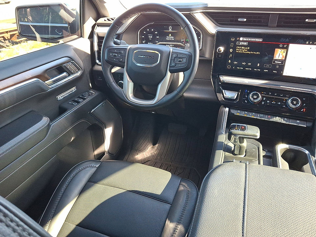 Used 2024 GMC Sierra 1500 Denali w/ Denali Reserve Package AWD/4WD image 15