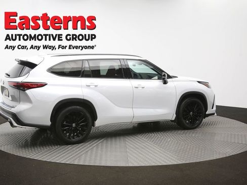 Used 2023 Toyota Highlander XSE image 44