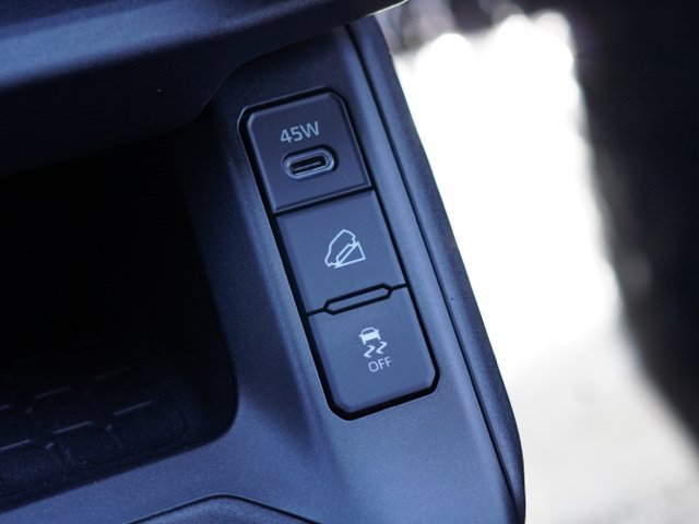 Used 2026 Toyota RAV4 XSE w/ Panoramic Sun Roof Package AWD/4WD image 35