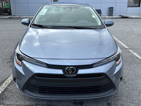 Certified 2025 Toyota Corolla LE image 8