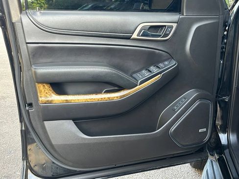 Used 2017 GMC Yukon Denali RWD image 33