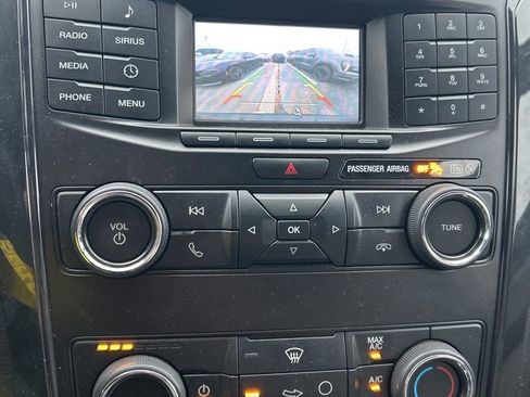 Used 2018 Ford Explorer Base image 5