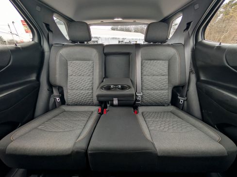 Used 2018 Chevrolet Equinox LT image 34