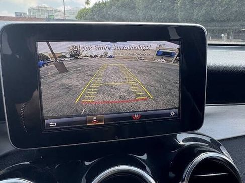 Used 2017 Mercedes-Benz GLC 300 image 18