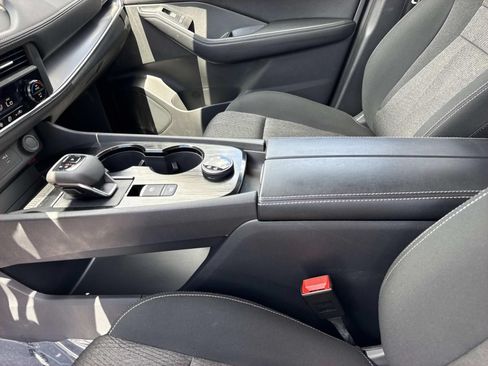 Certified 2026 Nissan Rogue SV AWD/4WD image 21