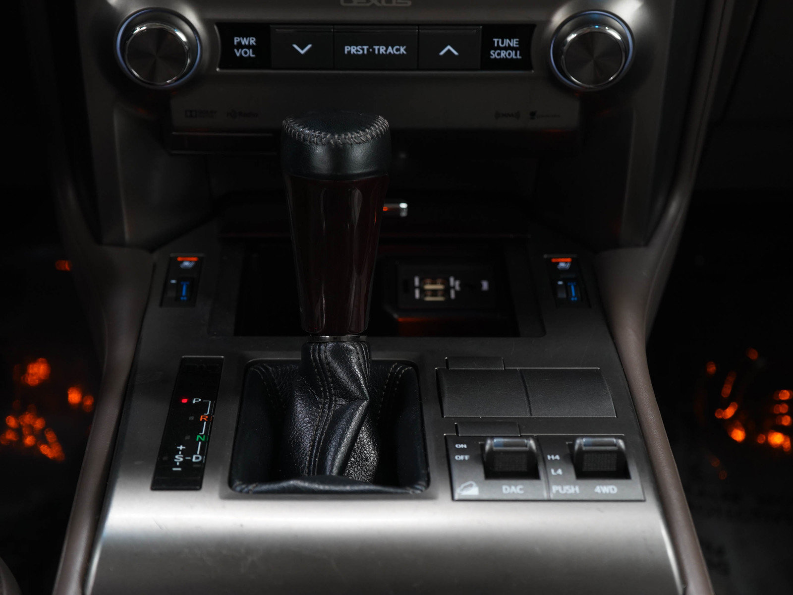 Used 2018 Lexus GX 460 Premium w/ Premium Package AWD/4WD image 21