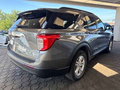 Used 2023 Ford Explorer XLT AWD/4WD image 6