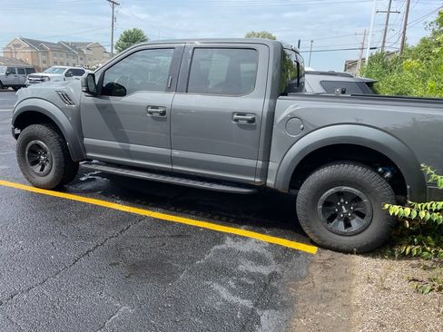 Used 2018 Ford F150 Raptor w/ Equipment Group 802A Luxury AWD/4WD image 3