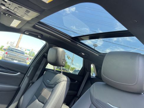 Used 2023 Cadillac XT5 Premium Luxury AWD/4WD image 24