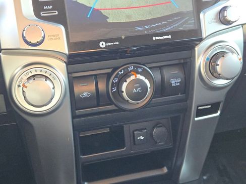 Used 2024 Toyota 4Runner SR5 image 29