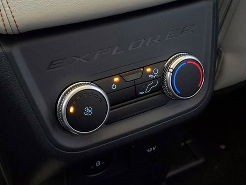 New 2026 Ford Explorer Active w/ Active Comfort Package image 27