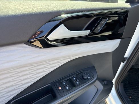 Used 2024 Volkswagen Taos S image 14