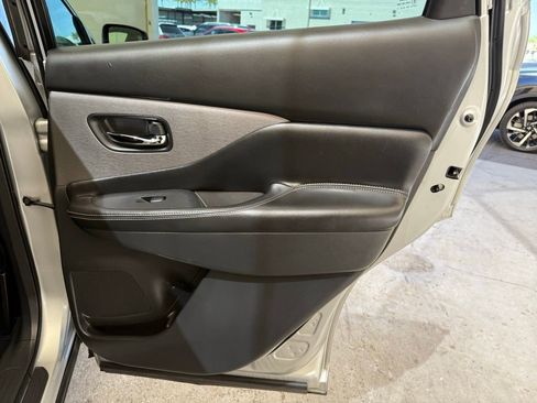 Used 2020 Nissan Murano SV image 15
