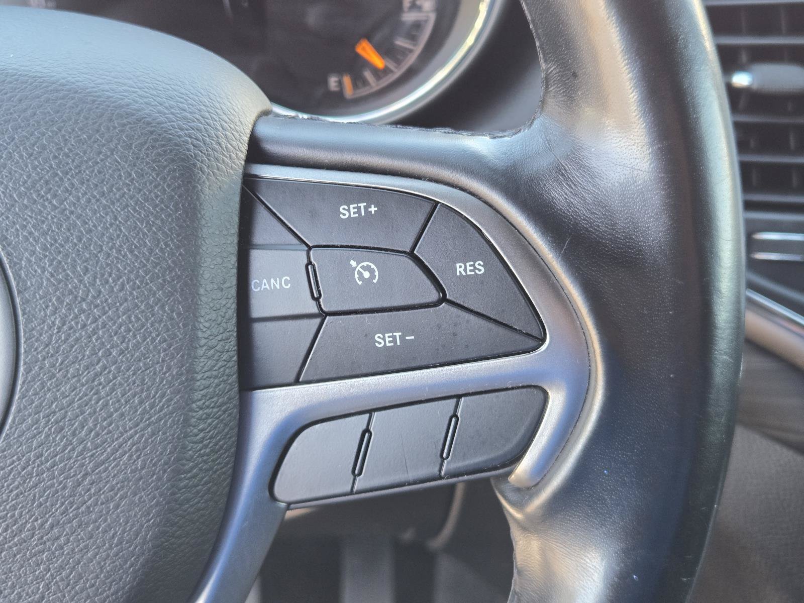 Used 2021 Jeep Grand Cherokee Laredo RWD image 19