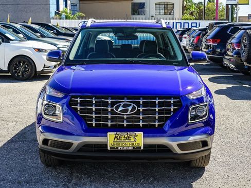 Certified 2024 Hyundai Venue Limited image 6
