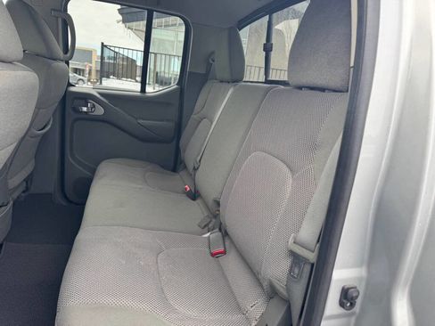 Used 2019 Nissan Frontier SV w/ Value Truck Package image 5