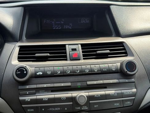 Used 2011 Honda Accord LX image 27