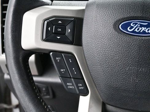 Used 2019 Ford F250 Lariat w/ Lariat Ultimate Package image 19