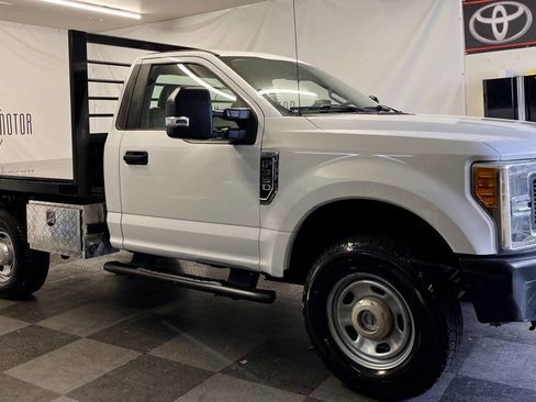 Used 2017 Ford F350 XL image 3
