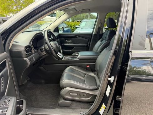 Used 2024 Honda Pilot EX-L image 11