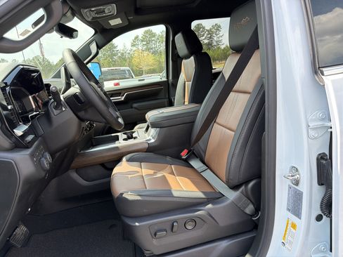 New 2026 Chevrolet Silverado 2500 High Country w/ High Country Premium Package image 9