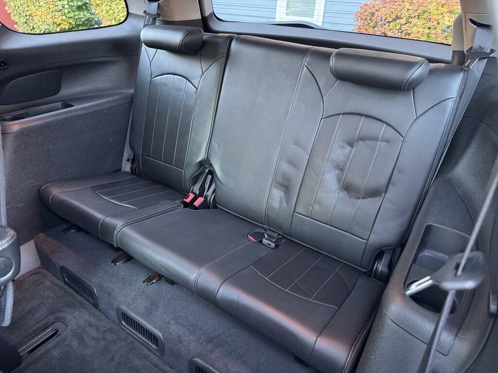 Used 2013 GMC Acadia Denali AWD/4WD image 21