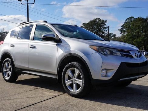 Used 2014 Toyota RAV4 XLE image 2