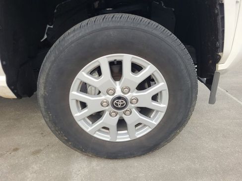 Used 2024 Toyota Tacoma SR5 image 27