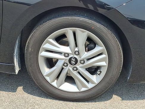 Used 2020 Hyundai Elantra Value Edition w/ Cargo Package (C1) FWD image 8