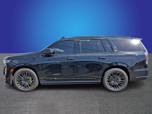 Used 2023 Cadillac Escalade Sport Platinum w/ LPO, ONYX Package image 4