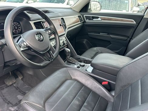 Used 2019 Volkswagen Atlas SEL Premium image 13
