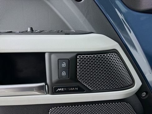 Used 2024 Land Rover Defender 110 S image 20