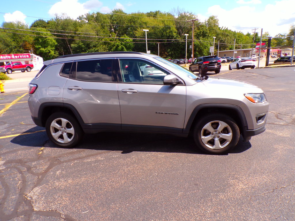 Certified 2020 Jeep Compass Latitude w/ Cold Weather Group AWD/4WD image 4