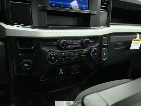 New 2026 Ford F350 XL w/ XL Chrome Package image 15