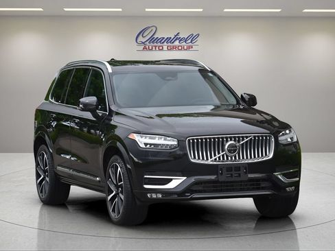 Used 2023 Volvo XC90 B6 Plus AWD/4WD image 2