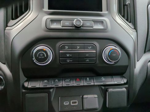 Used 2025 Chevrolet Silverado 1500 Custom Trail Boss w/ LPO, Dark Essentials Package image 22