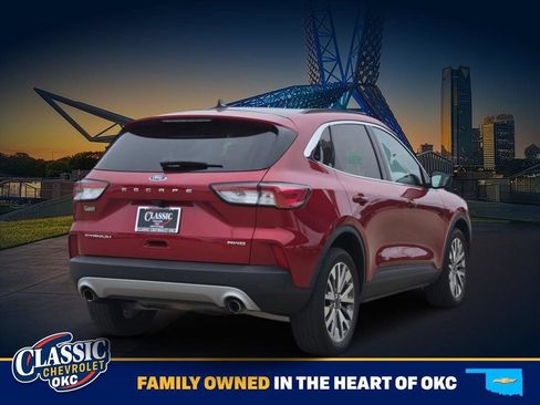 Used 2021 Ford Escape Titanium AWD/4WD image 7