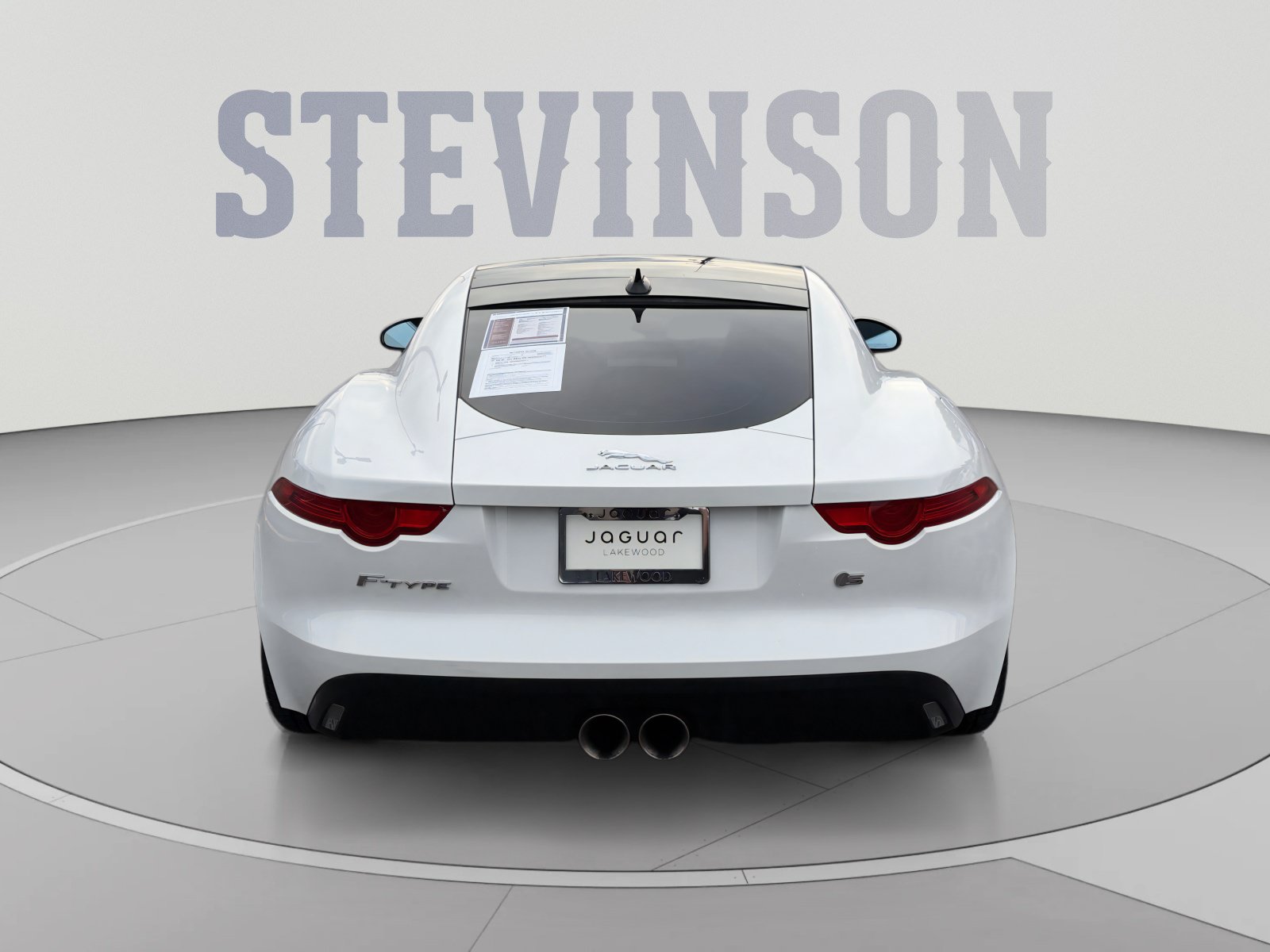 Used 2017 Jaguar F-TYPE Coupe RWD image 4