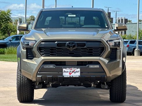 New 2026 Toyota Tacoma TRD Off-Road AWD/4WD image 10