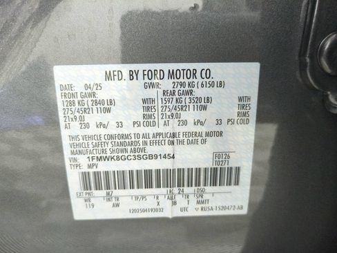 Used 2025 Ford Explorer ST AWD/4WD image 41