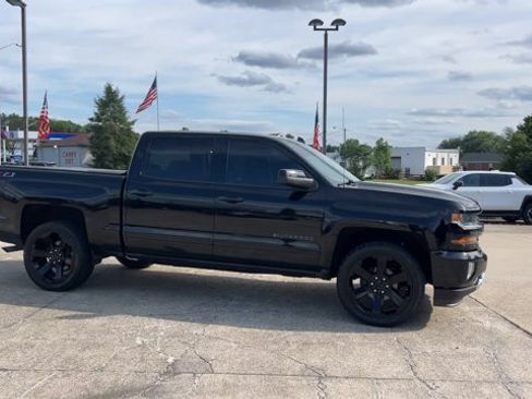 Used 2018 Chevrolet Silverado 1500 LT w/ All Star Edition AWD/4WD image 2