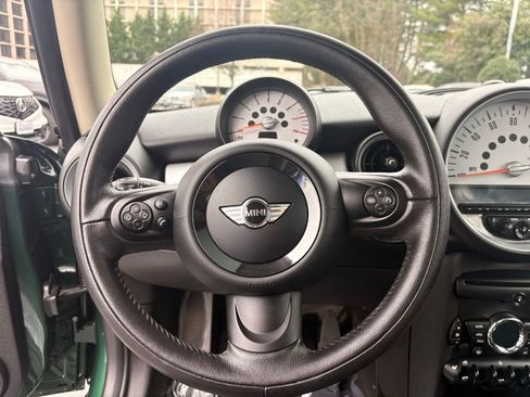 Used 2013 MINI Cooper Hardtop image 17